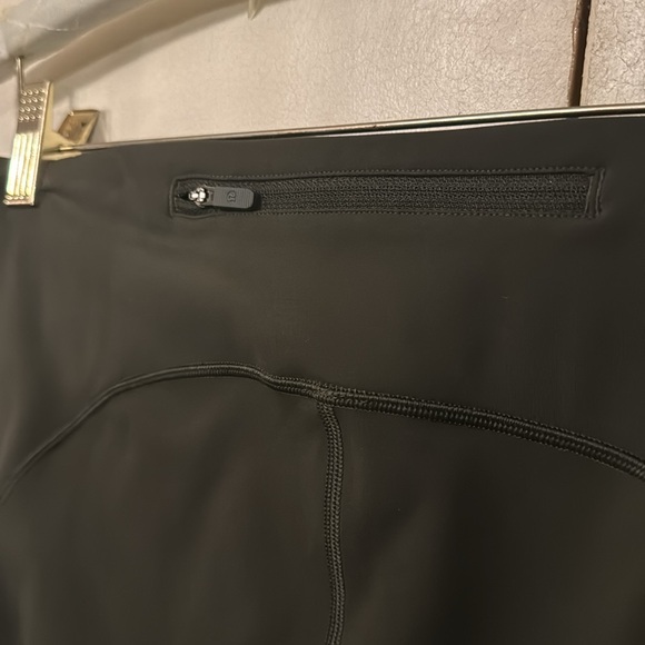 Brand new LULULEMON khaki green full length leggings with deep side pockets Sz.8 - Picture 7 of 14